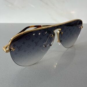 Louis Vuitton grease mark sunglasses. Authentic. Brand new, with box & bag